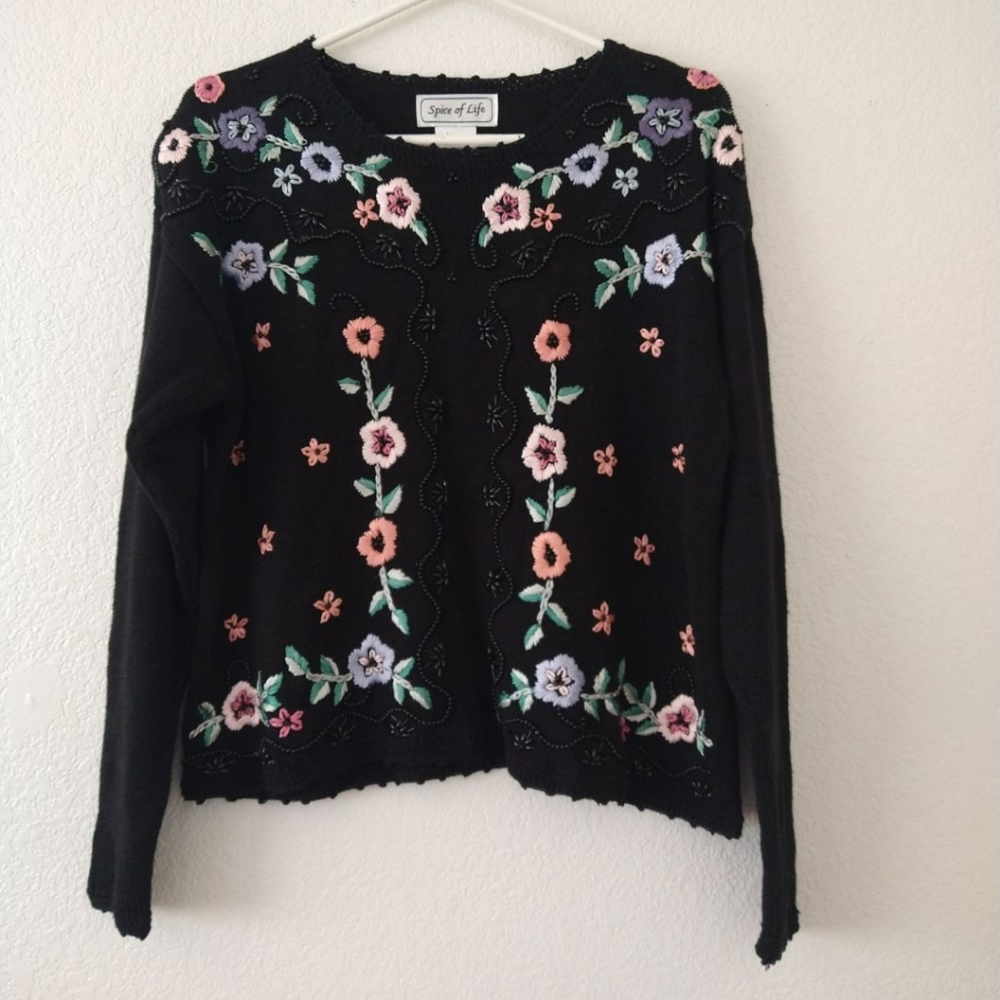 Beaded embroidered floral vintage pull over sweater women's size large - Picture 2 of 5